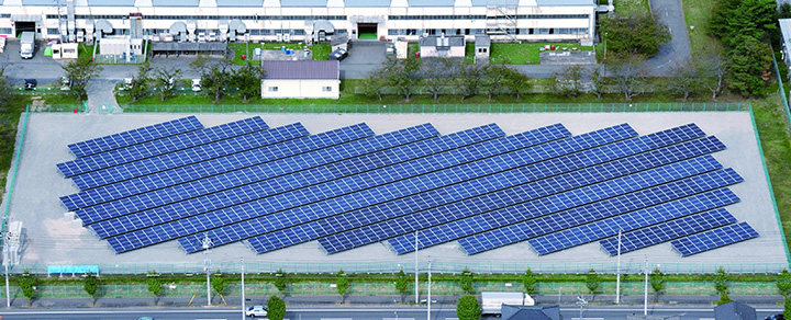 太陽光発電所の前景画像